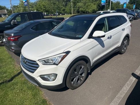 Used 2015 Hyundai Santa Fe GLS w/ Option Group 03 FWD image 3