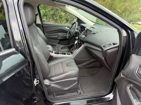 Used 2014 Ford Escape SE w/ SE Chrome Package FWD image 13