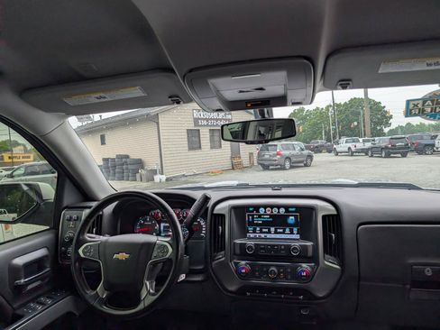 Used 2018 Chevrolet Silverado 1500 LT w/ Texas Edition AWD/4WD image 21