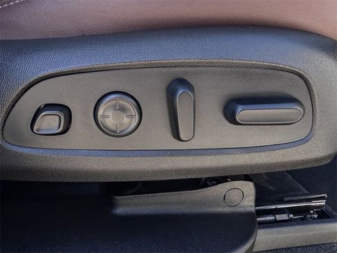 Used 2020 Buick Enclave Avenir image 27