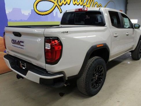 New 2026 GMC Canyon Elevation image 4
