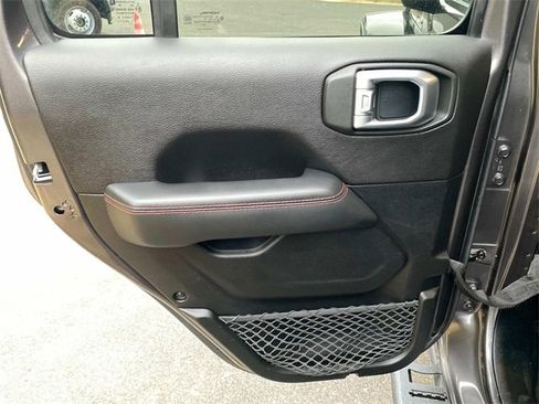 Used 2020 Jeep Gladiator Rubicon image 10