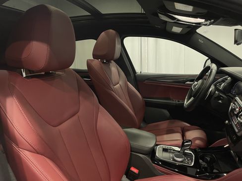 Certified 2023 BMW X4 M40i w/ Premium Package image 15