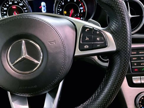 Used 2017 Mercedes-Benz SL 550 image 23