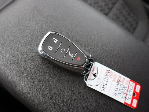 Used 2023 Chevrolet Equinox LT image 34