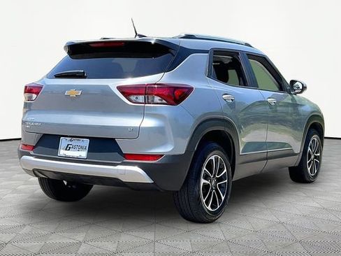 Used 2025 Chevrolet TrailBlazer LT AWD/4WD image 5