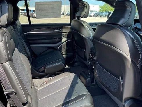 New 2025 Jeep Grand Cherokee L Overland w/ Advanced Protech Group III image 12