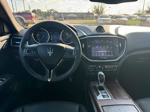 Used 2014 Maserati Ghibli Base 4dr Sedan image 10
