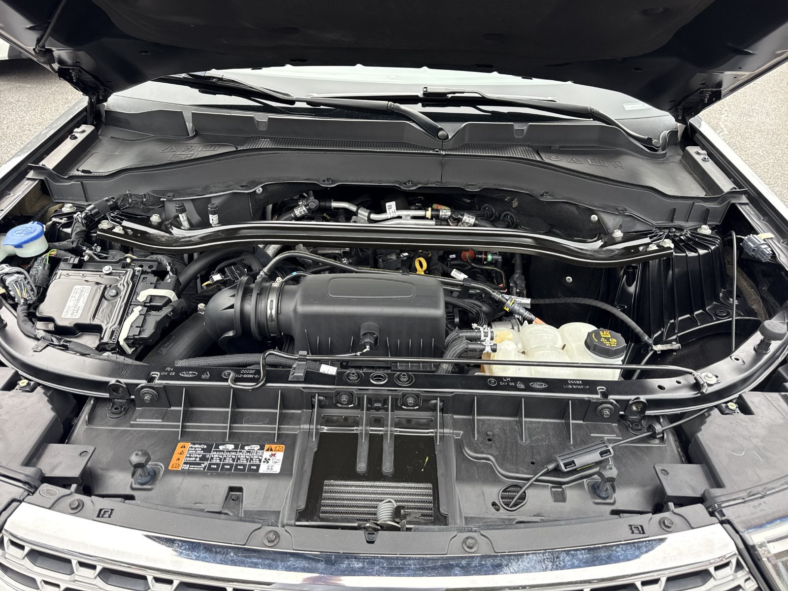 Used 2022 Ford Explorer Limited AWD/4WD image 38