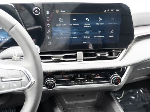 New 2026 Chevrolet Equinox LT w/ Safety and Technology Package AWD/4WD image 3