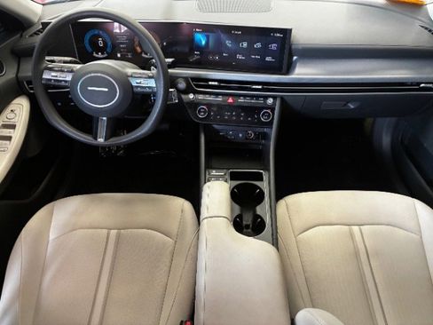 Used 2024 Hyundai Sonata SEL FWD image 3