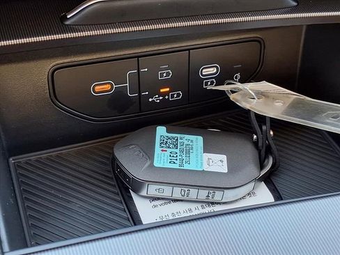 New 2026 Kia Sportage EX w/ EX Panoramic Sunroof Package image 11