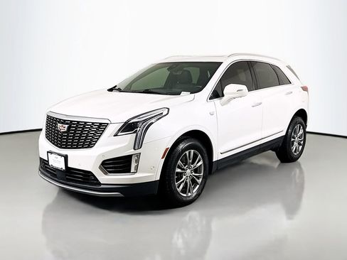 Used 2022 Cadillac XT5 Premium Luxury w/ Technology Package AWD/4WD image 3