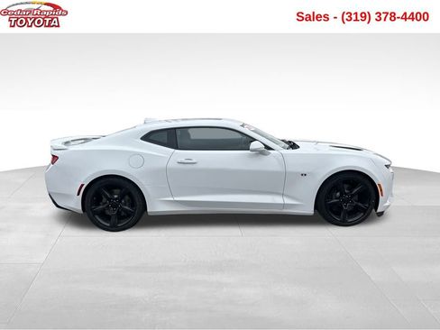 Used 2016 Chevrolet Camaro SS image 7