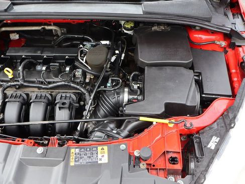 Used 2016 Ford Focus SE FWD image 40