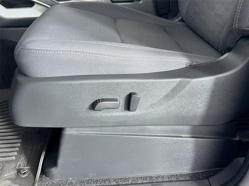 Used 2024 Nissan Frontier SV w/ SV Convenience Package RWD image 19