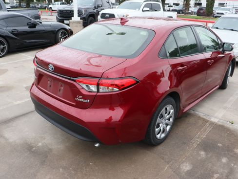 Used 2024 Toyota Corolla LE FWD image 9