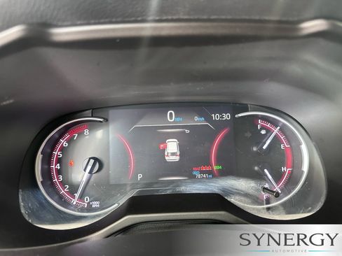 Used 2019 Toyota RAV4 Limited FWD image 17
