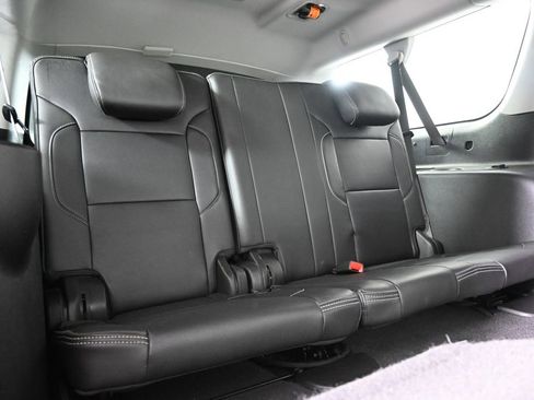 Used 2020 GMC Yukon XL Denali w/ Denali Ultimate Black Edition AWD/4WD image 17