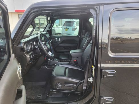 Used 2023 Jeep Wrangler Unlimited Rubicon 4xe w/ Cold Weather Group image 10