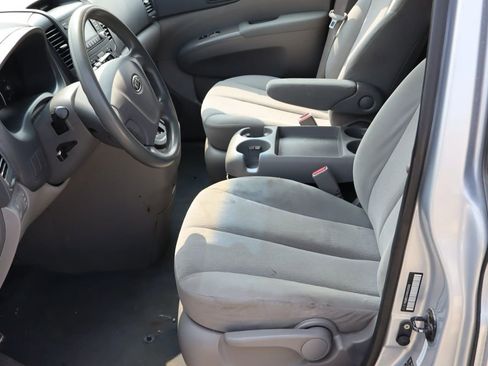 Used 2009 Kia Sedona LX w/ PWR Pkg image 9