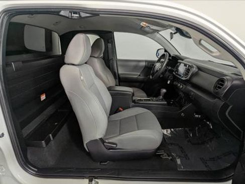 Used 2021 Toyota Tacoma SR image 17
