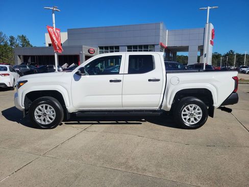 Certified 2024 Toyota Tacoma SR image 2