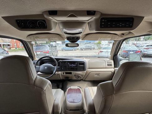 Used 2005 Ford Excursion Limited image 15