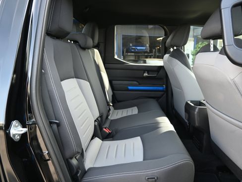 Used 2024 Toyota Tacoma TRD Sport image 40