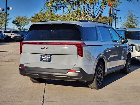 New 2026 Kia Carnival SX Prestige image 4