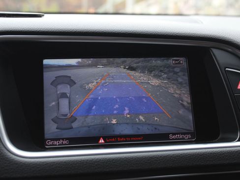 Used 2015 Audi SQ5 Prestige w/ Prestige Package image 39