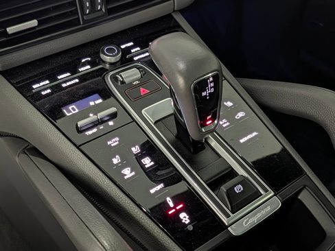 Certified 2021 Porsche Cayenne S AWD/4WD image 31