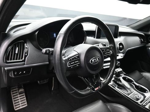 Used 2021 Kia Stinger GT-Line image 13