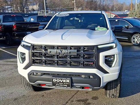 Used 2024 GMC Canyon AT4 image 3