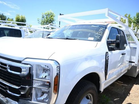 New 2026 Ford F350 XL w/ XL Chrome Package RWD image 6