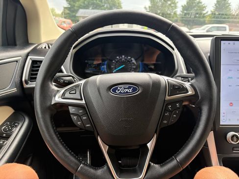 Used 2024 Ford Edge SEL w/ Convenience Package AWD/4WD image 15
