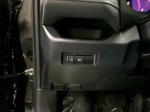 Used 2024 Toyota RAV4 XLE AWD/4WD image 35