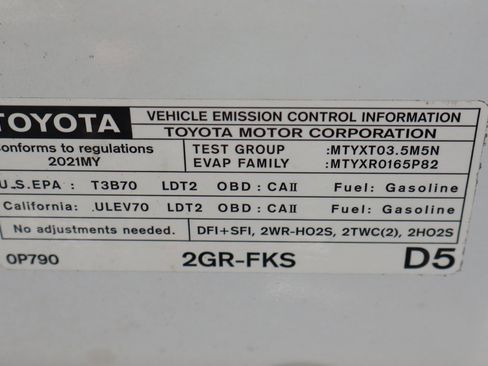 Used 2021 Toyota Tacoma TRD Off-Road w/ Technology Package image 11