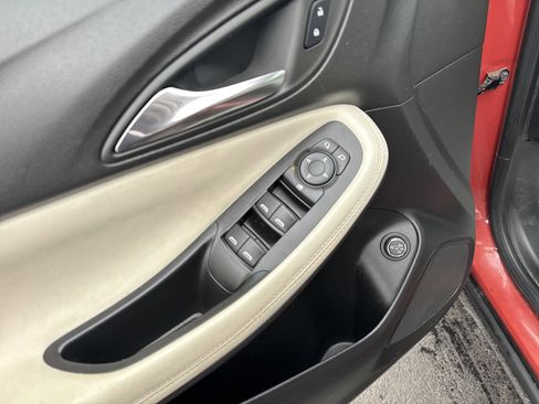 Used 2024 Buick Encore GX Preferred w/ Comfort Package image 16