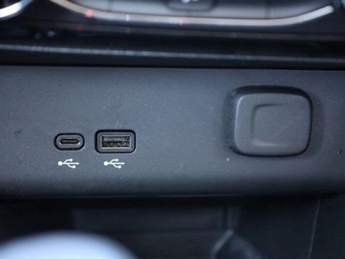 Used 2024 Buick Encore GX Sport Touring image 22