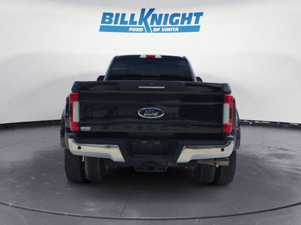 Used 2019 Ford F350 Lariat w/ Lariat Ultimate Package AWD/4WD image 4