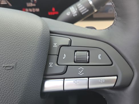 Used 2024 Cadillac XT4 Luxury FWD image 23