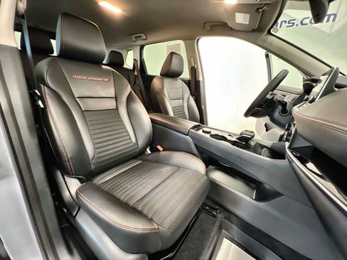 Used 2026 Nissan Rogue SV AWD/4WD image 24