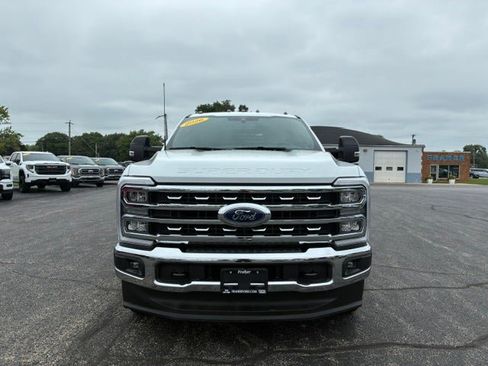 Used 2026 Ford F350 Lariat AWD/4WD image 9