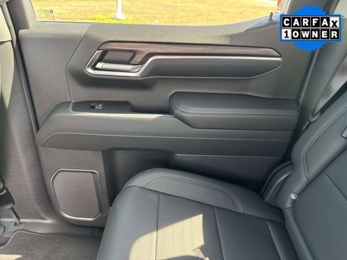 Certified 2022 GMC Sierra 1500 SLT w/ SLT Convenience Package image 19