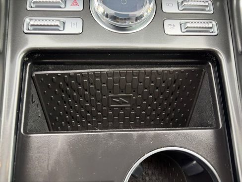 Used 2025 Lincoln Nautilus Premier image 27