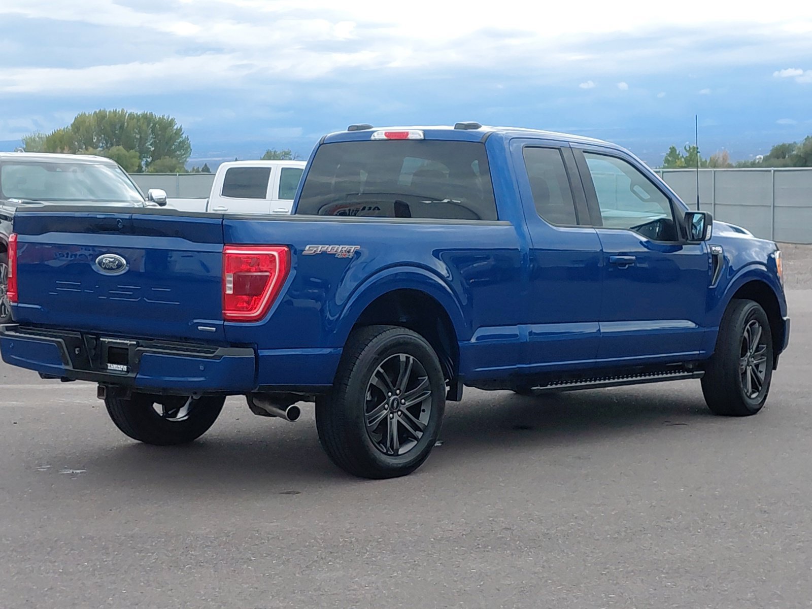 Used 2022 Ford F150 XLT w/ Equipment Group 302A High AWD/4WD image 4