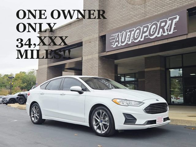 Used 2020 Ford Fusion SE FWD image 1