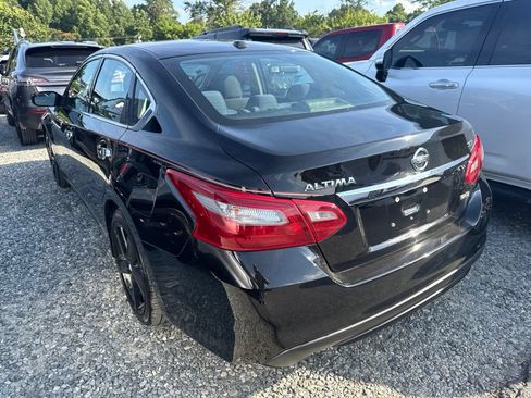 Used 2018 Nissan Altima 2.5 SV FWD image 4