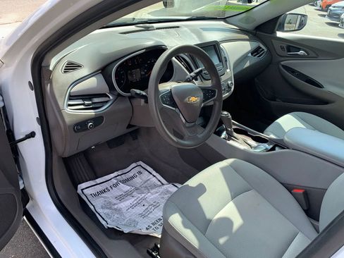 Used 2018 Chevrolet Malibu LS FWD image 8